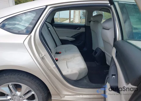 2019 Honda Accord Lx z USA, uszkodzony, nr VIN 1HGCV1F13KA043718